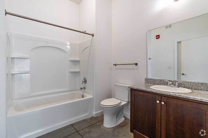 More Photos Of 138 Huling Ave, Memphis Apartments For Sale