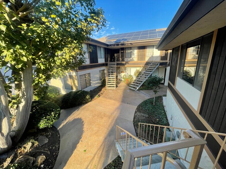 More Photos Of 2340 Tampa Ave, El Cajon Office For Lease