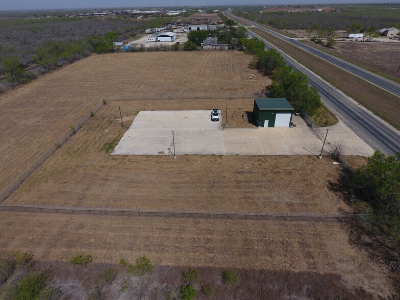 More Photos Of 6889 US-281, Pleasanton Land For Sale