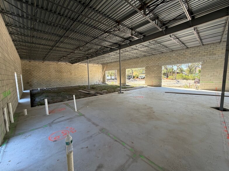 More Photos Of 6204 Interbay Blvd, Tampa General Retail For Lease
