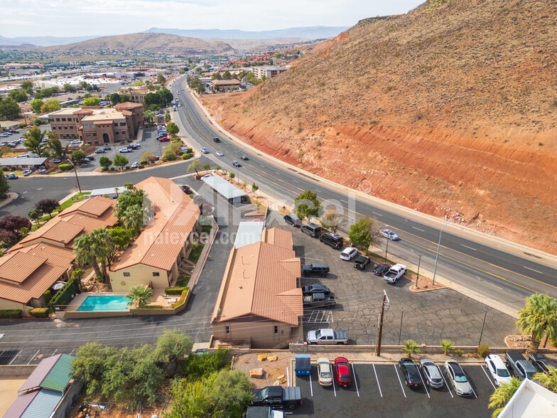 More Photos Of 465 S Bluff St, St George Health Club For Lease