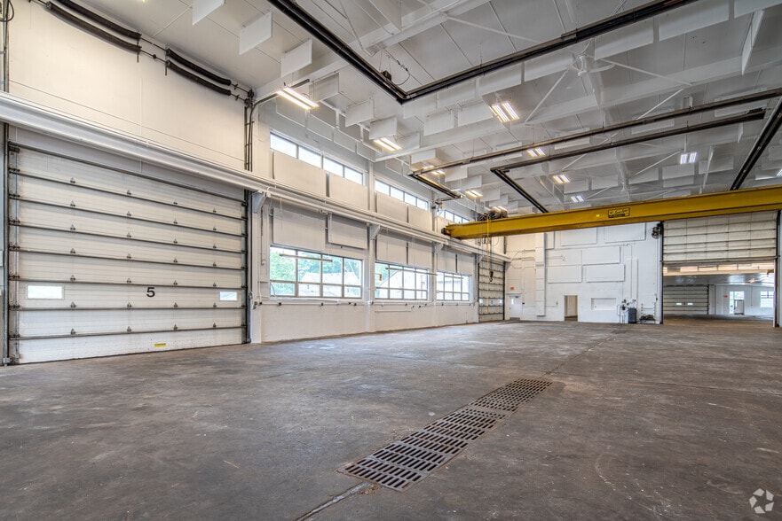 More Photos Of 920 3rd St, Hammond Service For Lease