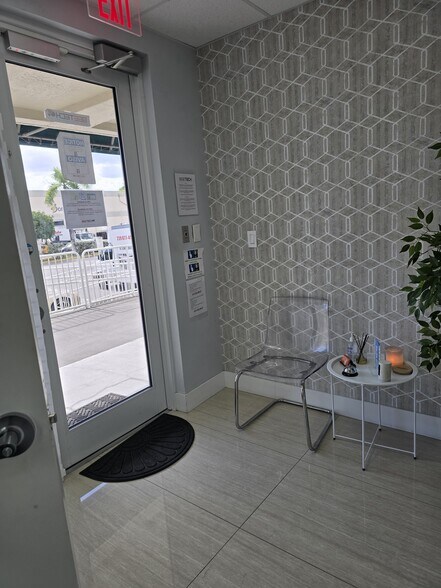 More Photos Of 4696 NW 74th Ave, Miami Industrial For Lease