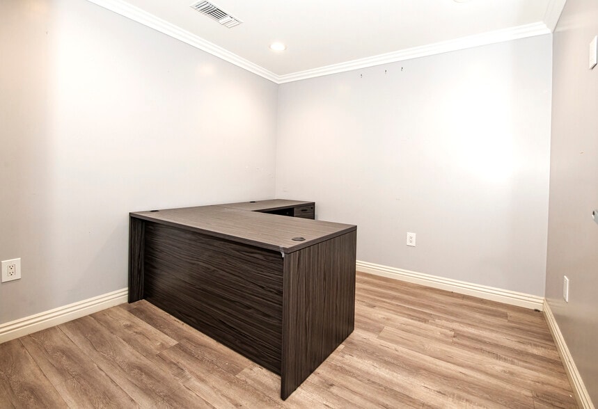 More Photos Of 17100 Norwalk Blvd, Cerritos Office For Sale