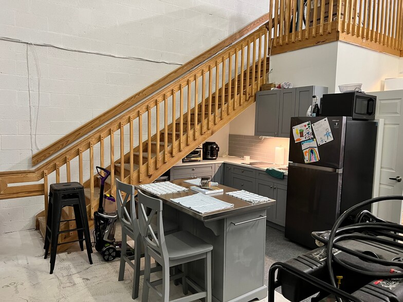 More Photos Of 1200 NE 7th Ave, Fort Lauderdale Warehouse For Lease