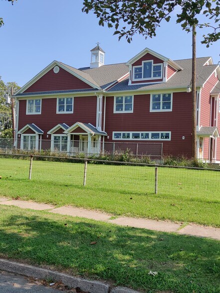 Primary Photo Of 2223 Saint Georges Ave, Rahway Storefront Retail Residential For Sale