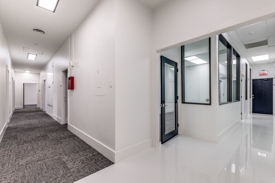 More Photos Of 2824 Valley View Ln, Farmers Branch Medical For Sale