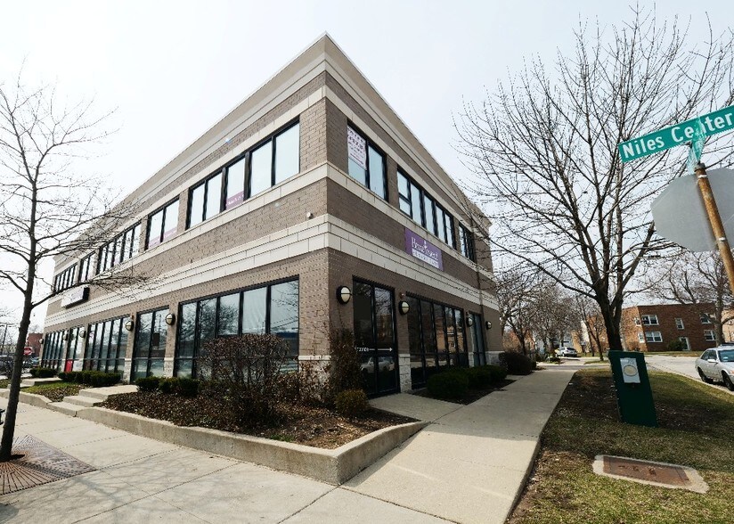 More Photos Of 8814-8826 Niles Center Rd, Skokie Office For Lease