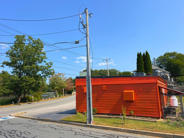 More Photos Of 33 Zabelle Ave, Auburn Restaurant For Sale