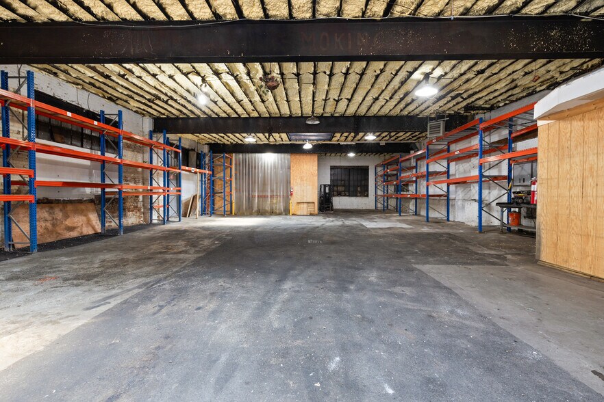 More Photos Of 10 W Sandford Blvd, Mount Vernon Manufacturing For Sale