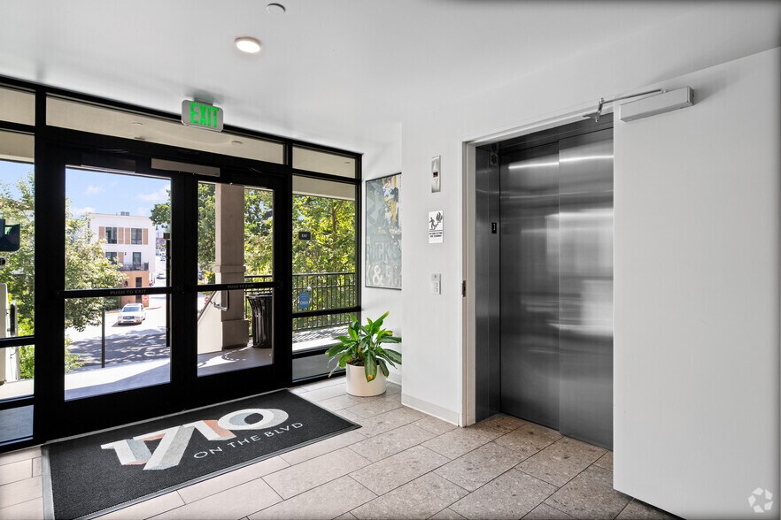 More Photos Of 1710 E Thousand Oaks Blvd, Thousand Oaks Apartments For Lease