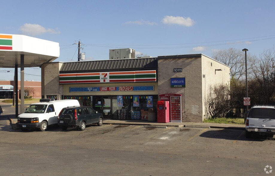 More Photos Of 10111 N Lamar Blvd, Austin Fast Food For Sale