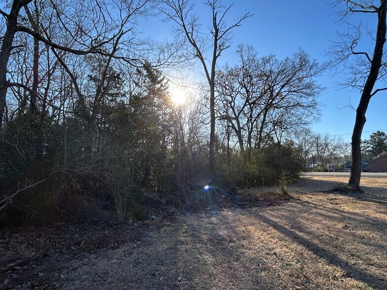 More Photos Of 2003 E US Highway 84, Palestine Office For Sale