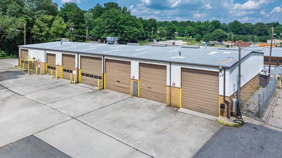 More Photos Of 2770 Peyton Rd NW, Atlanta Warehouse For Lease