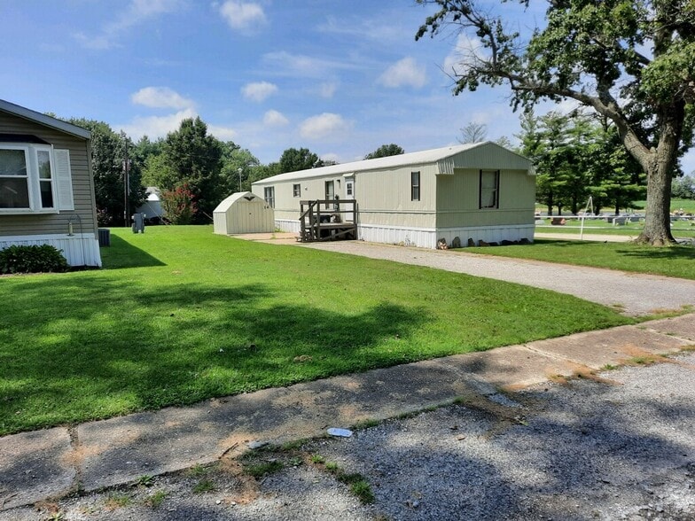 More Photos Of 321 N All Seasons Rd, Geff Manufactured Housing Mobile Home Park For Sale