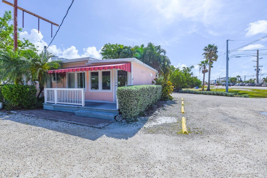 More Photos Of 24171 Overseas Hwy, Summerland Key Storefront Retail Office For Sale