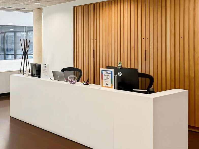 More Photos Of 5 Revere Dr, Northbrook Coworking Space