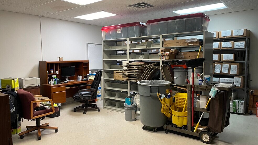 More Photos Of 2801 S Interstate 35 S, Austin Loft Creative Space For Lease