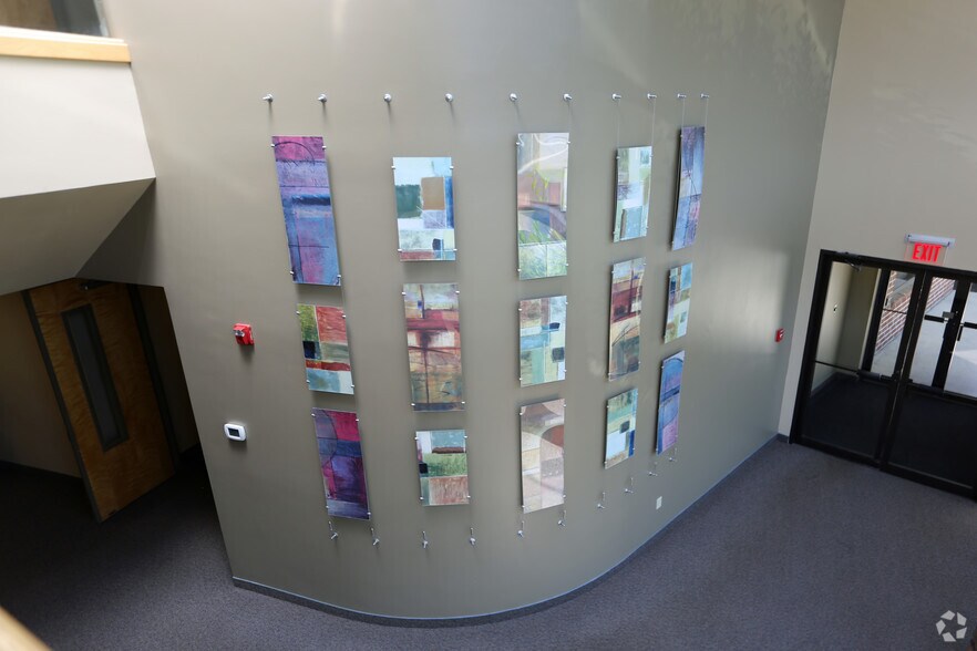 More Photos Of 15 Trafalgar Sq, Nashua Office For Lease