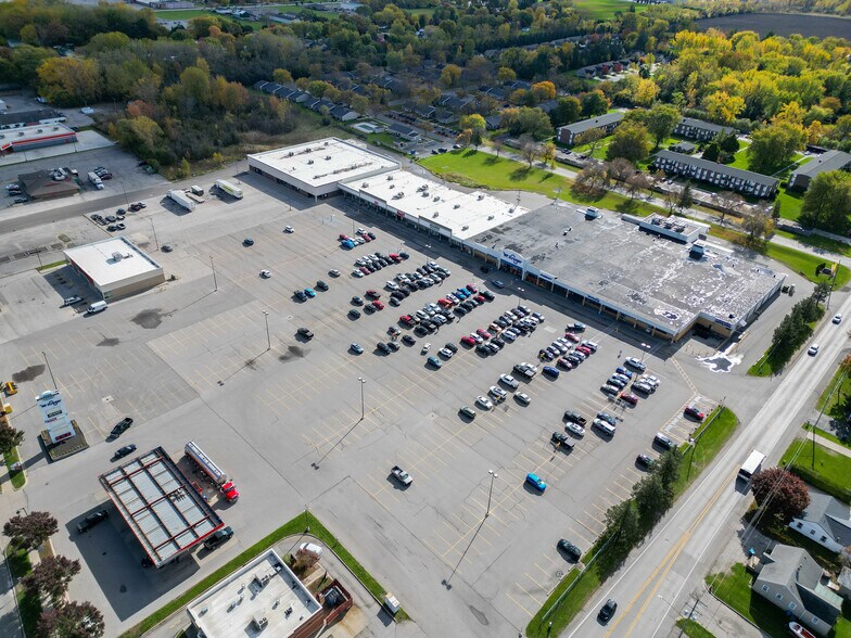 More Photos Of 2906-2992 Center Ave, Essexville Unknown For Sale