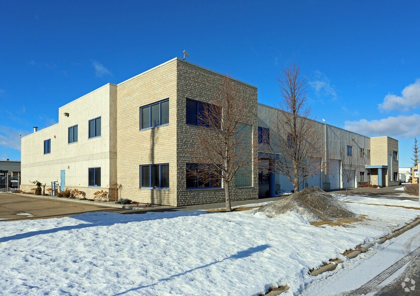 Primary Photo Of 12180 152nd St NW, Edmonton Warehouse For Lease