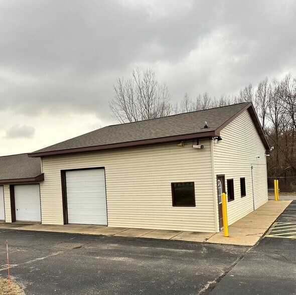 Primary Photo Of 28996 C Dr N, Albion Self Storage For Lease