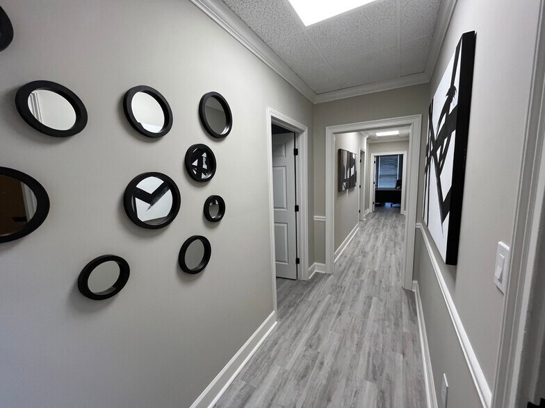 More Photos Of 750 Hammond Dr NE, Atlanta Unknown For Sale