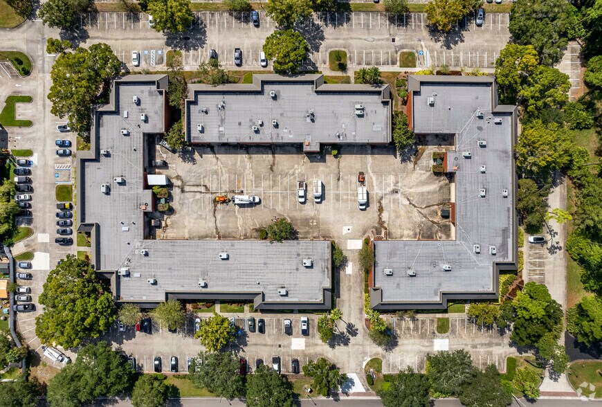 More Photos Of 5655-5729 Rio Vista Dr, Clearwater Unknown For Lease