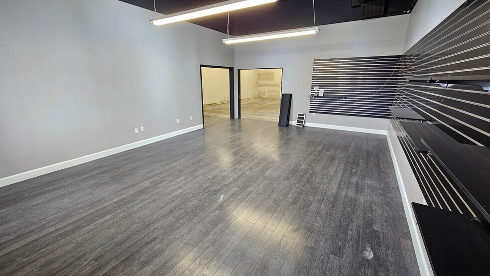 More Photos Of 5200-5280 Broadway, Denver Warehouse For Lease