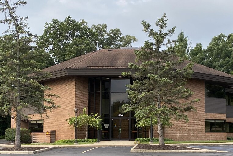 More Photos Of 1850 44th St SW, Grand Rapids Office For Lease