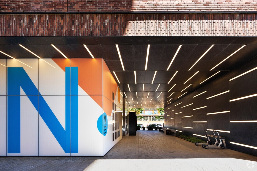 More Photos Of 25 Kent Ave, Brooklyn Office For Lease