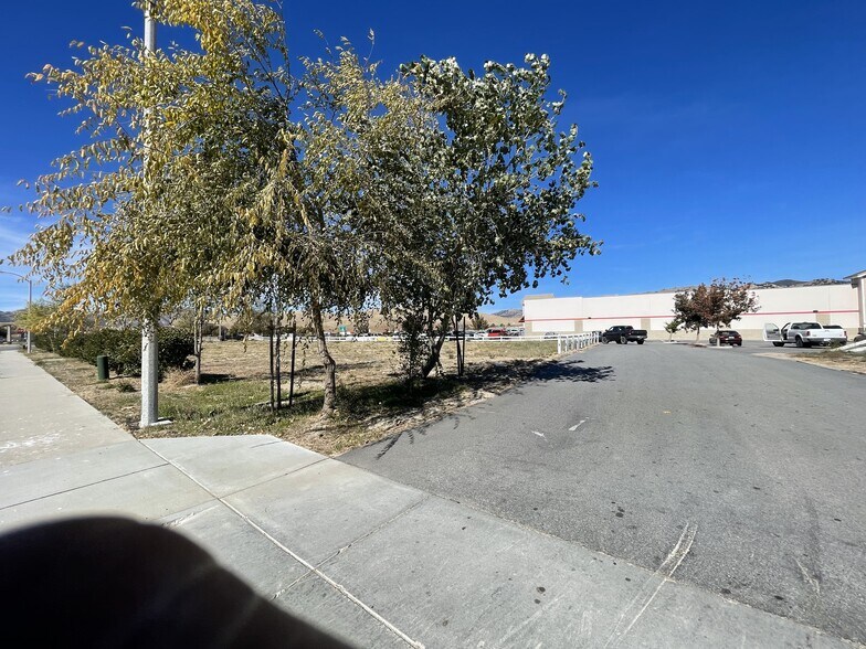 More Photos Of 408 N Mill St, Tehachapi Land For Sale