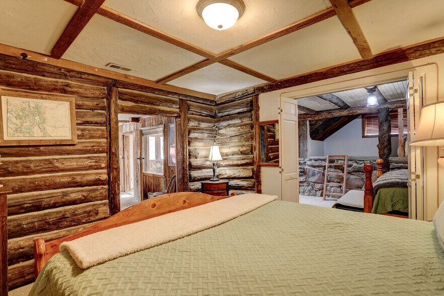 More Photos Of 468 Riverside Dr, Lyons Specialty For Sale