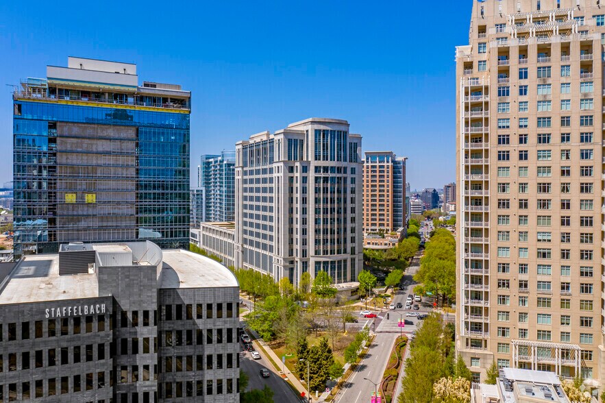 More Photos Of 2101 Cedar Springs Rd, Dallas Office For Lease