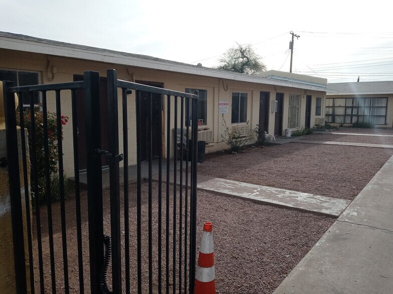 Primary Photo Of 2505-2509 E Monroe St, Phoenix Apartments For Sale