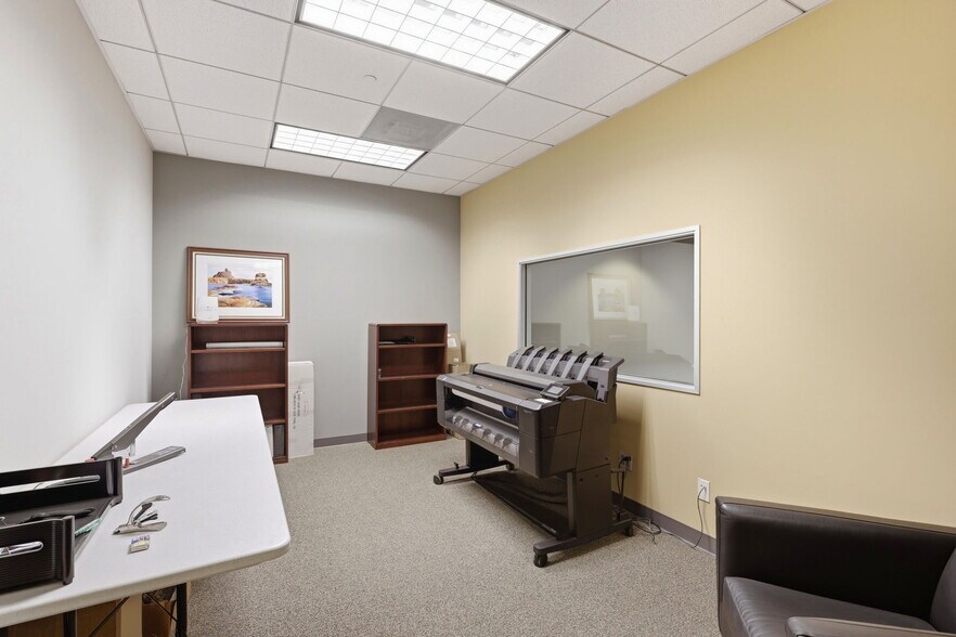 More Photos Of 225 Demeter St, Palo Alto Office Residential For Lease