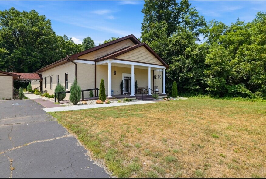 More Photos Of 532 N Kristi Rd, Martinsville Lodge Meeting Hall For Lease