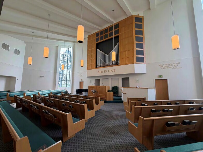 More Photos Of 640 Blairs Ferry Rd NE, Cedar Rapids Religious Facility For Sale