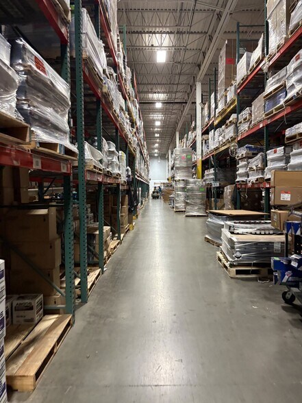 More Photos Of 3633 Valley Pike, Winchester Warehouse For Lease