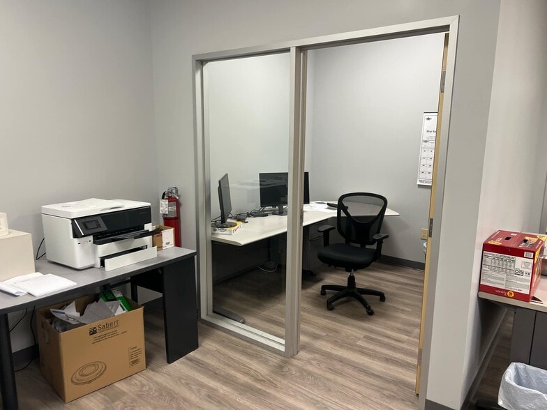 More Photos Of 159 Temple St, Nashua Warehouse For Lease