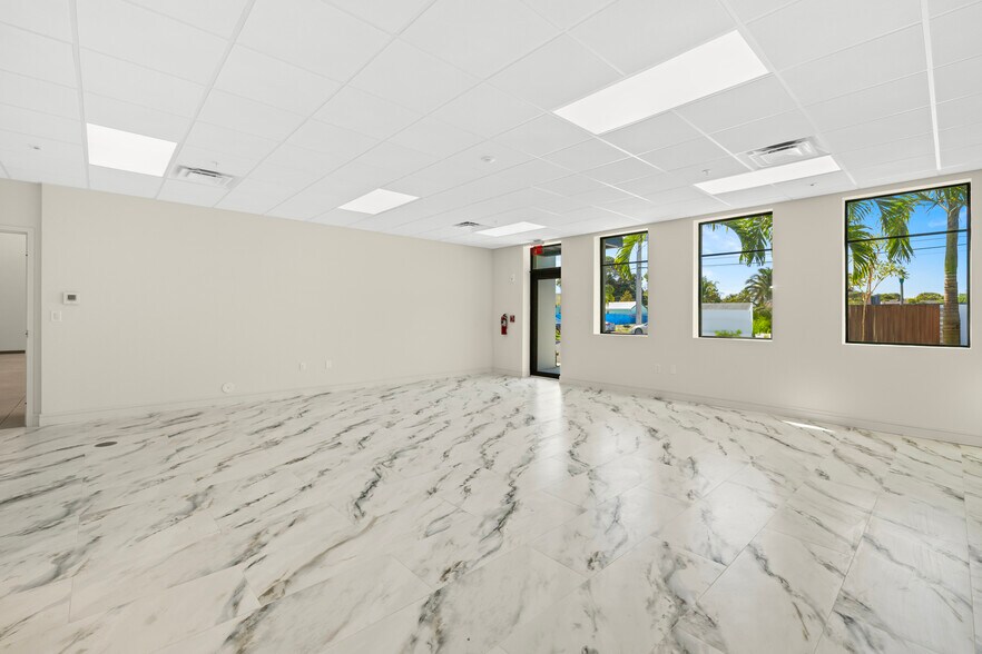 More Photos Of 4250 Georgia Ave, West Palm Beach Warehouse For Lease