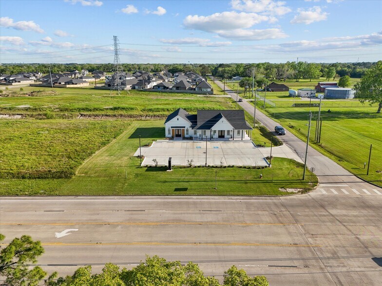 More Photos Of 12121 FM 1764 Rd, Santa Fe Office For Sale