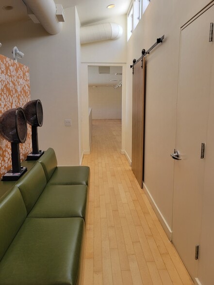 More Photos Of 1919 Mount Diablo Blvd, Walnut Creek Freestanding For Lease