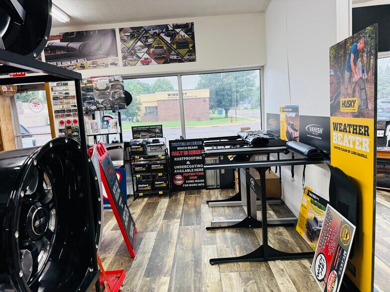 More Photos Of 1330 S Main St, Rice Lake Flex For Sale