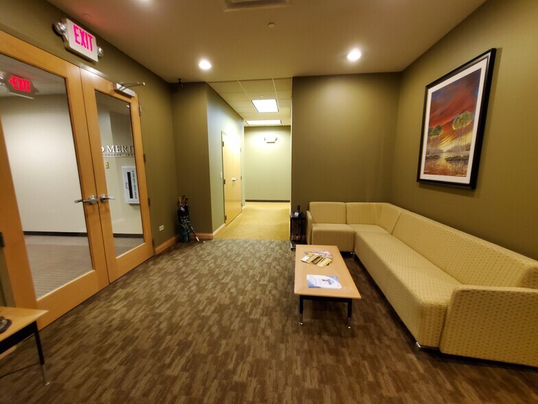 More Photos Of 720-780 Village Center Dr, Burr Ridge Storefront Retail Office For Lease