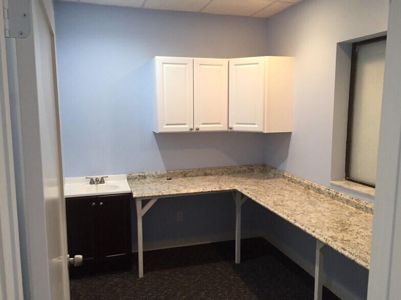More Photos Of 10887 N Military Trl, Palm Beach Gardens Medical For Lease