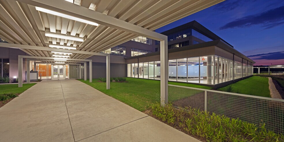 More Photos Of , Round Rock Office For Sale