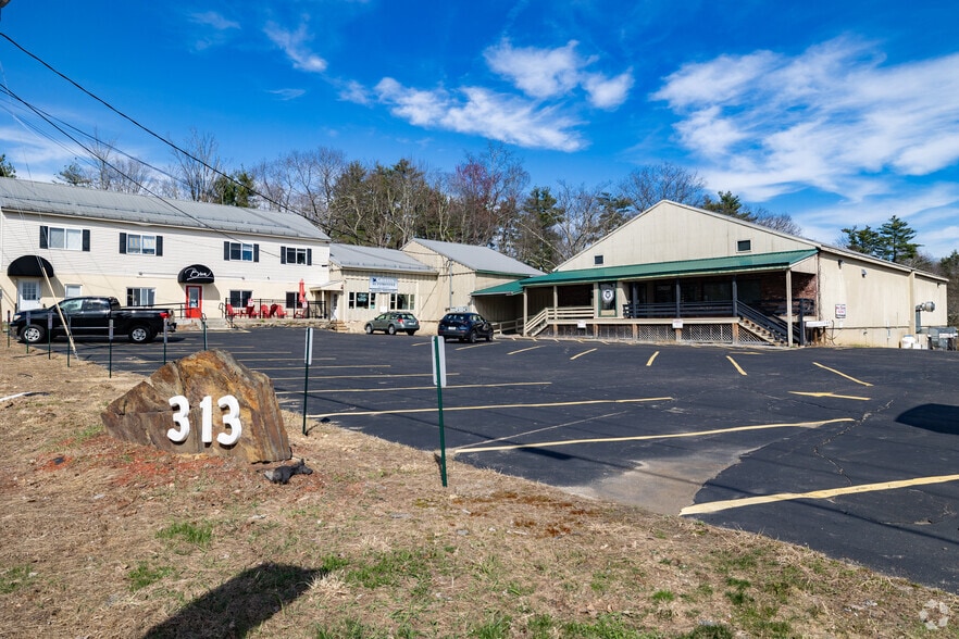Primary Photo Of 313 Route 125, Brentwood Light Distribution For Lease