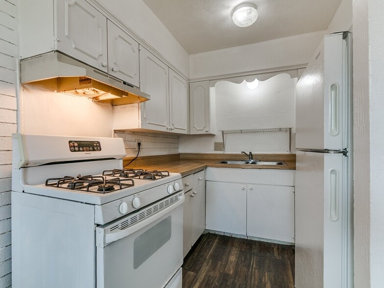 More Photos Of 1731 NW 32nd St, Oklahoma City Apartments For Sale