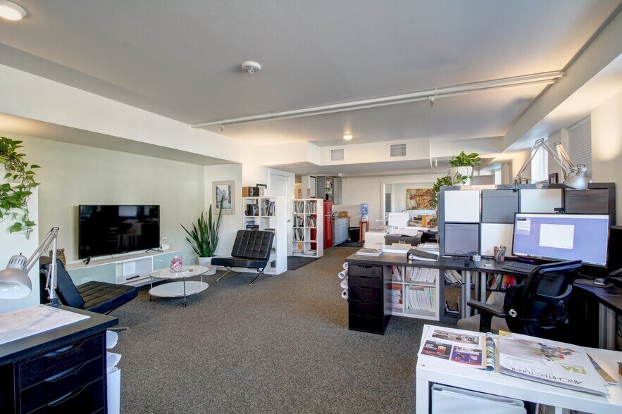 More Photos Of 2930 Broadway St, Boulder Office For Sale